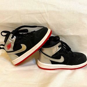 Like New , toddler High top Nikes , Air Jordan